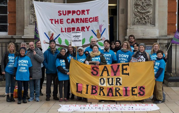 library-campaigners-1